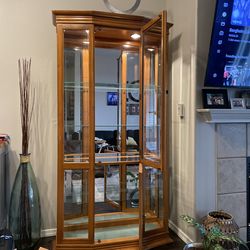 Curio cabinet