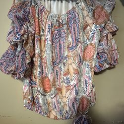 Vince Camuto off-the-shoulder top- Size M