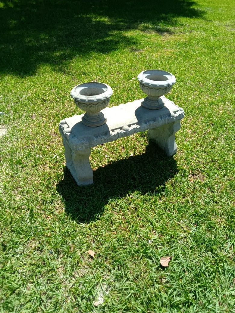 Beautiful Decorative Reinforced Concrete Benches Flower Pots And Angel Face Planters