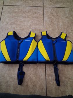 Children's life jackets
