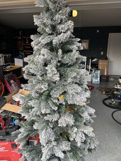 7ft Christmas tree