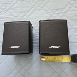 Bose Speakers and Soundbar and Stands