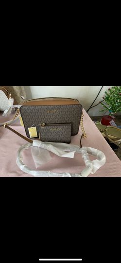 Mk crossbody set beutiful