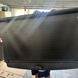 Range Rover Trunk Cover 