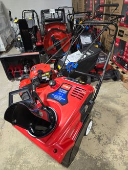 Toro power Clear 721E Snowblower 
Fully serviced and ready 
$399