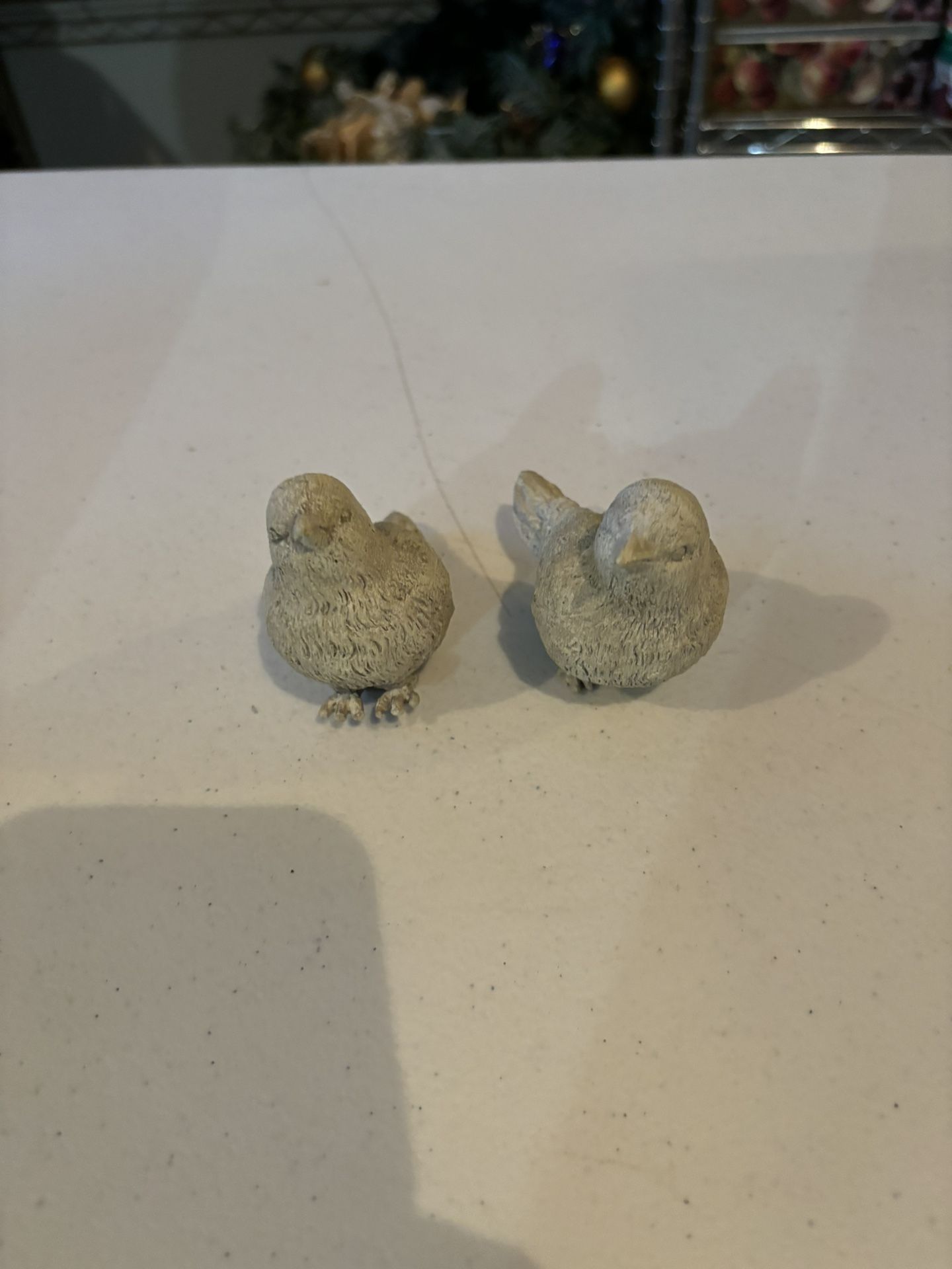 Set of 2 rustic bird figurines