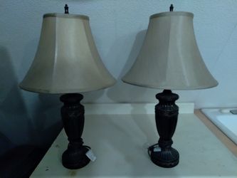 2 LAMPS BROWN WITH SHADES EXCELLENT!