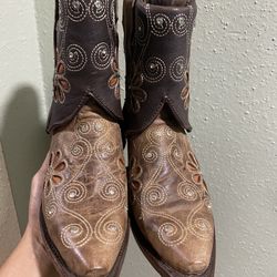  Golden guns women's leather western boots with a snip toe  embroidery and crystal, Size 6 US