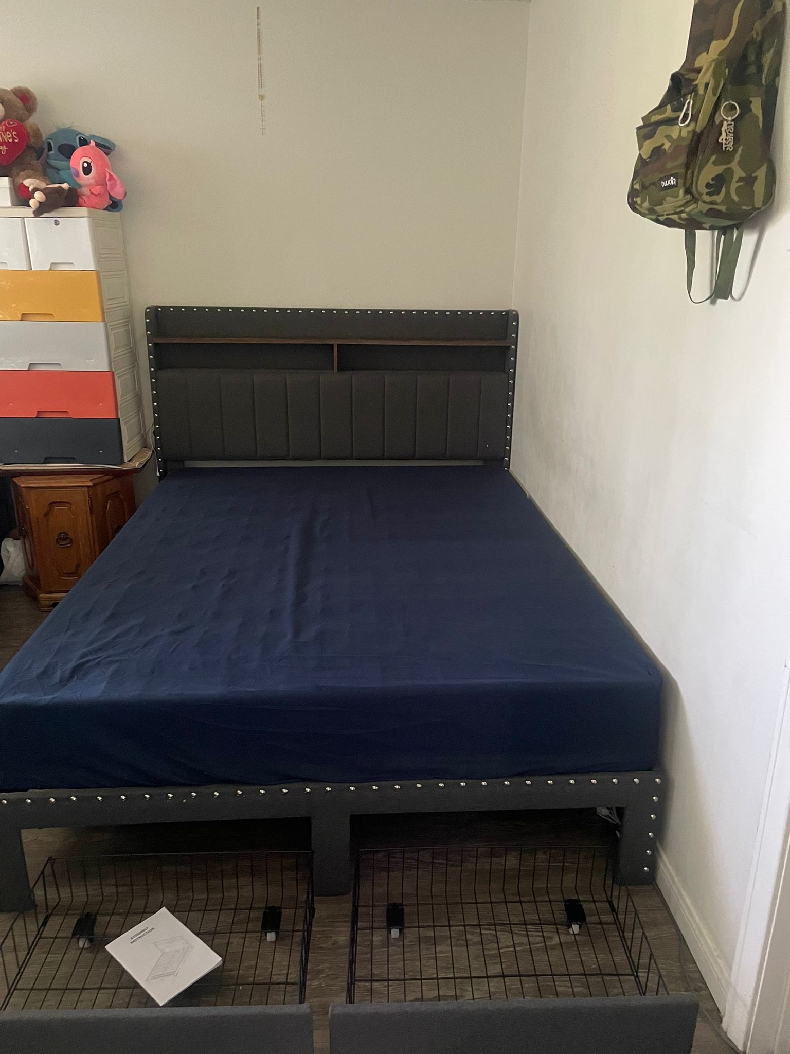 Queen Bed