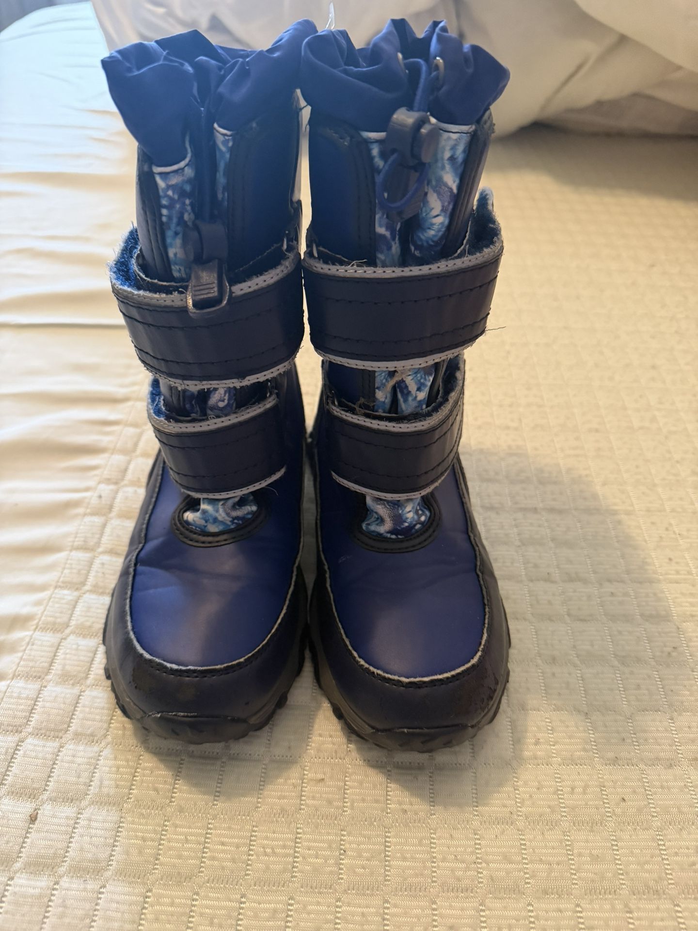 Lands end Boys Snow Boots Size 2