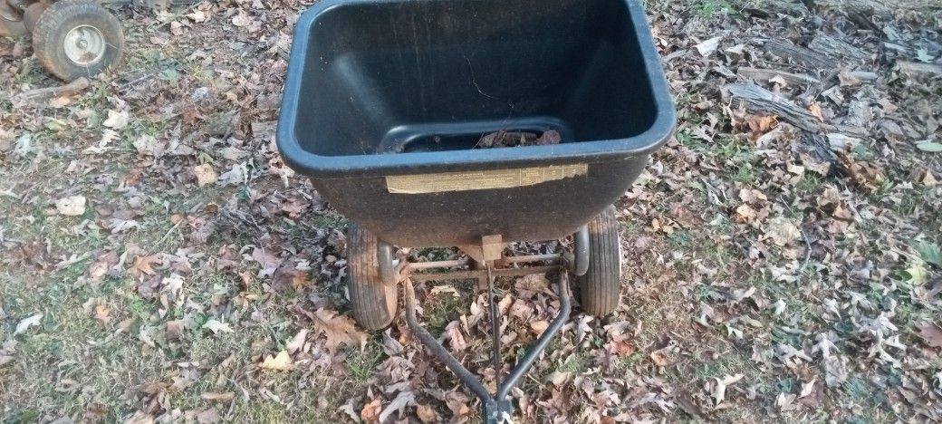 Spreeder HAVE 2 Of Those And One Arretor And A Sweeper They All Hook Up To Your Lawnmower 