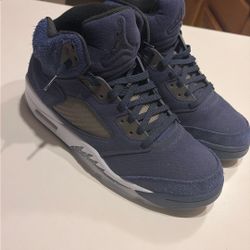 Navy Jorden 5 Size 9