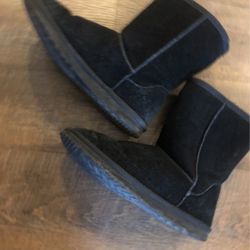 Woman’s Boots 