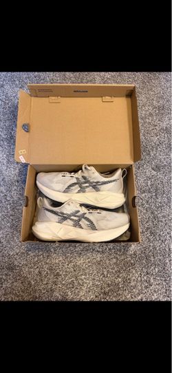 Asics Running men size 8