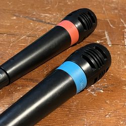 PS3 Singstar Bundle with Game and 2 Microphones Splitter Like New