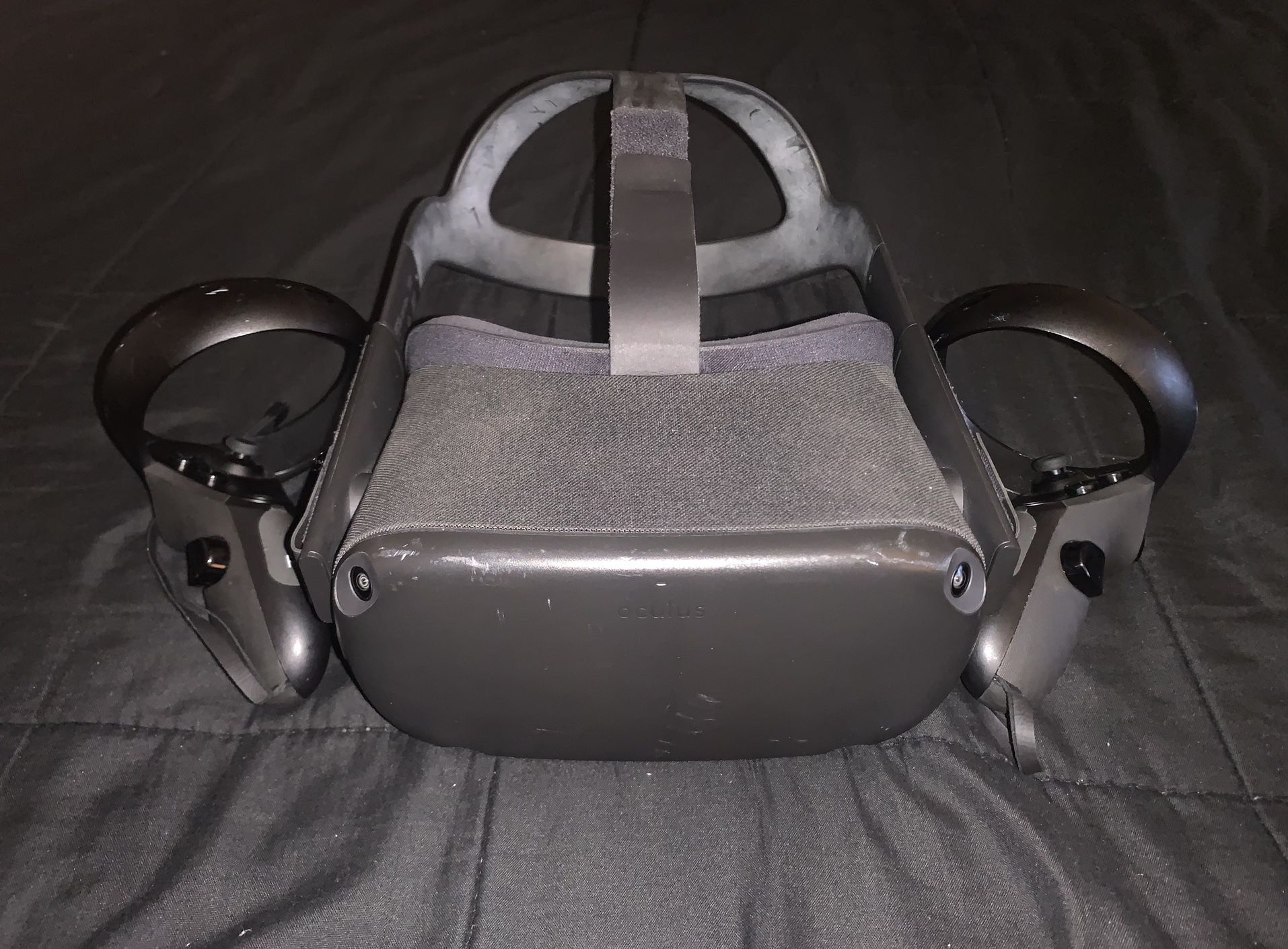 Oculus Quest 1 (Read Description)