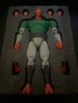 Custom Invincible figure Allen the Alien
