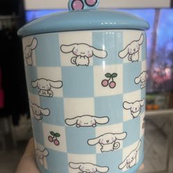 Cookie Jar Cinnamon Roll 