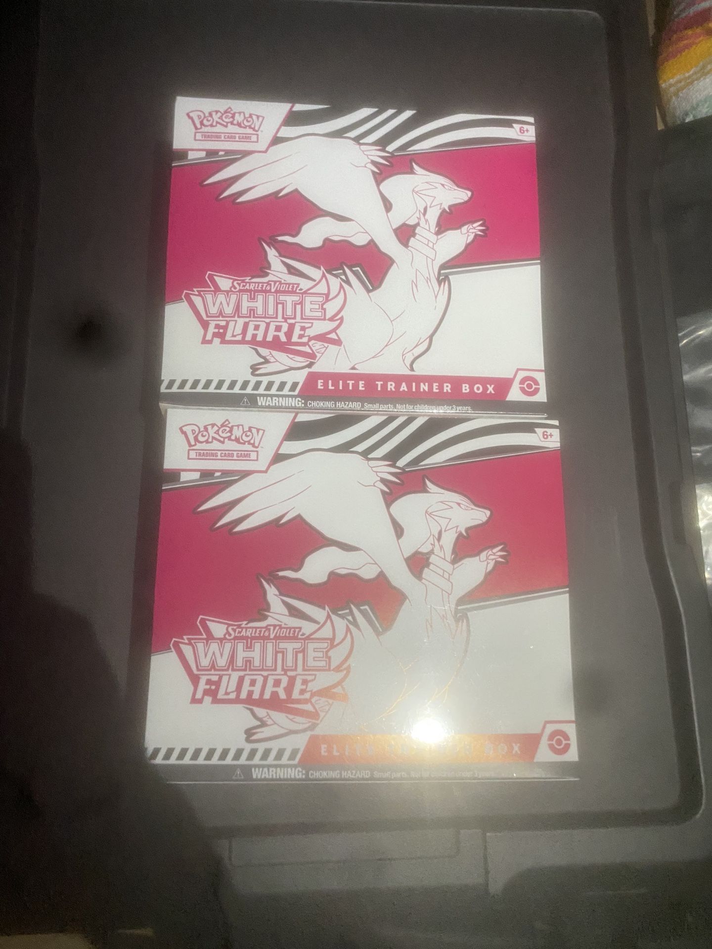 Pokémon White Flare Etb