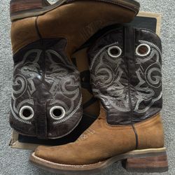 Ariat 