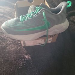 Nike Size 5y