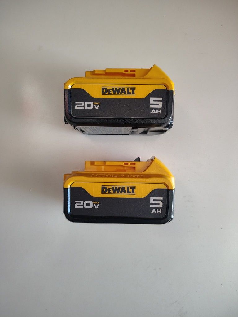 DeWalt 20v 5Ah Batteries 2x110