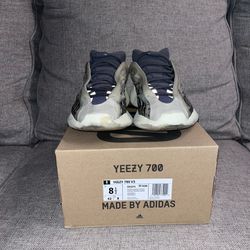 Adidas Yeezy 700 Size 9