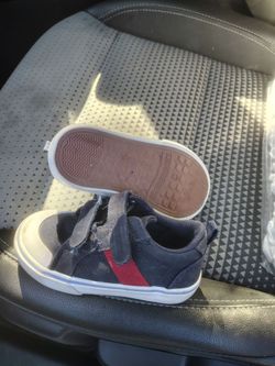 Toddlers shoes