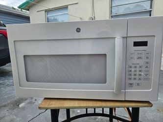 Used GE Over-the-Range Microwave White