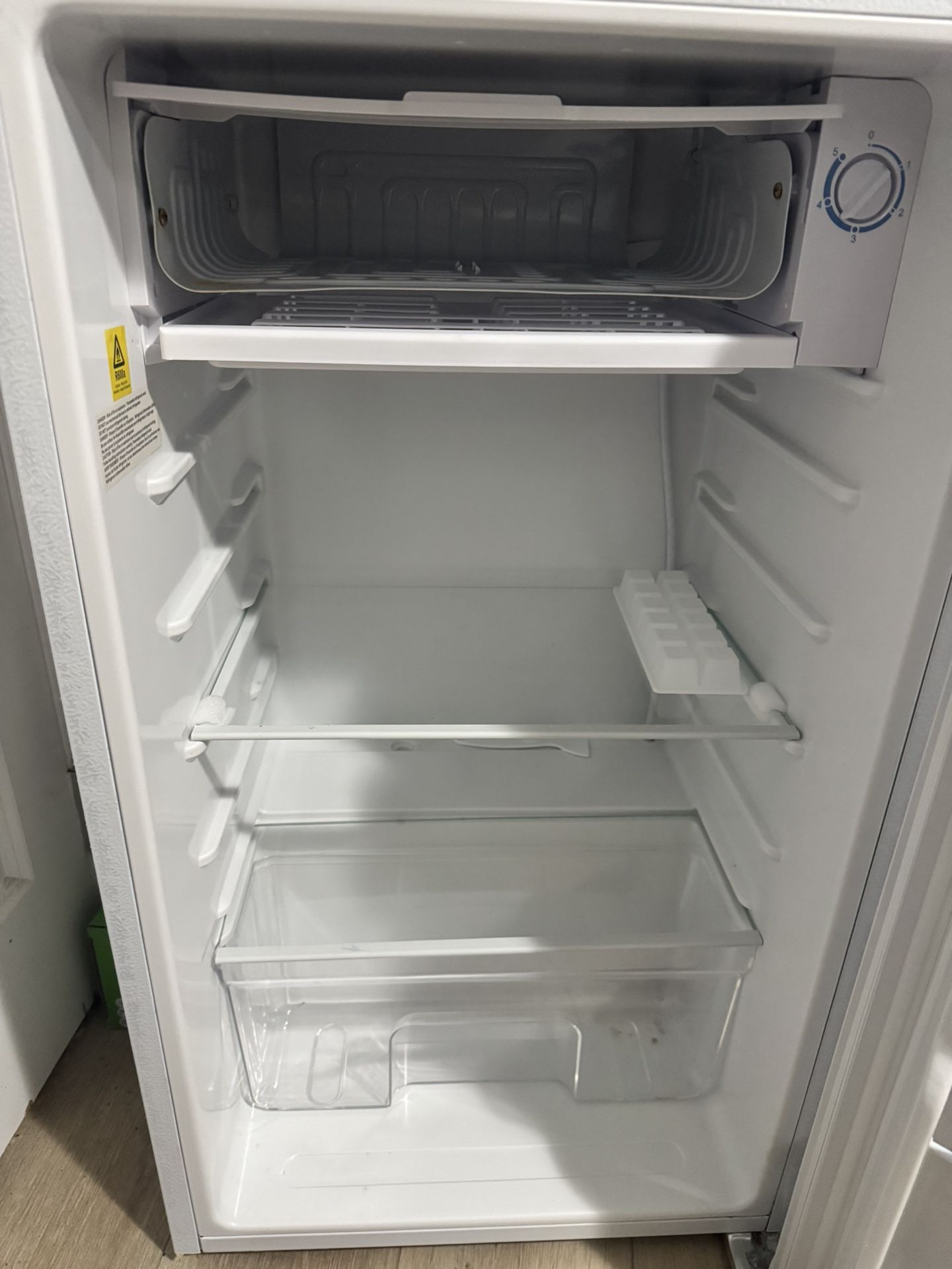 Upstream Mini Fridge With Small Freezer