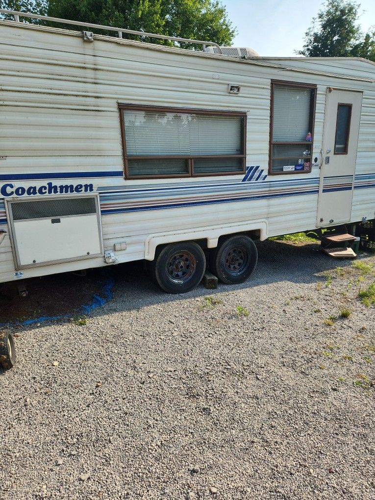 1987 Coachman Catilina