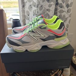 New Balance x DTLR 9060 “Glow” size 10.5