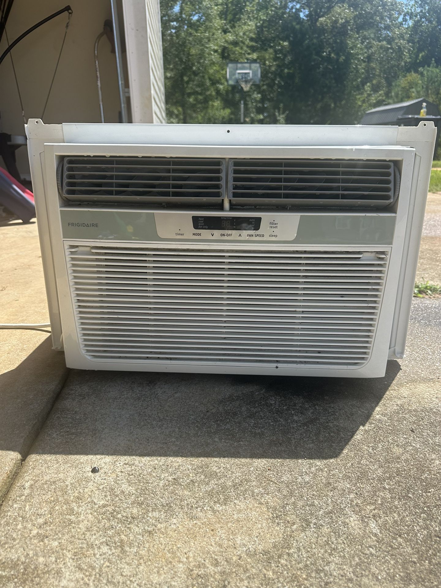 Frigidaire 8000 BTU Window Unit