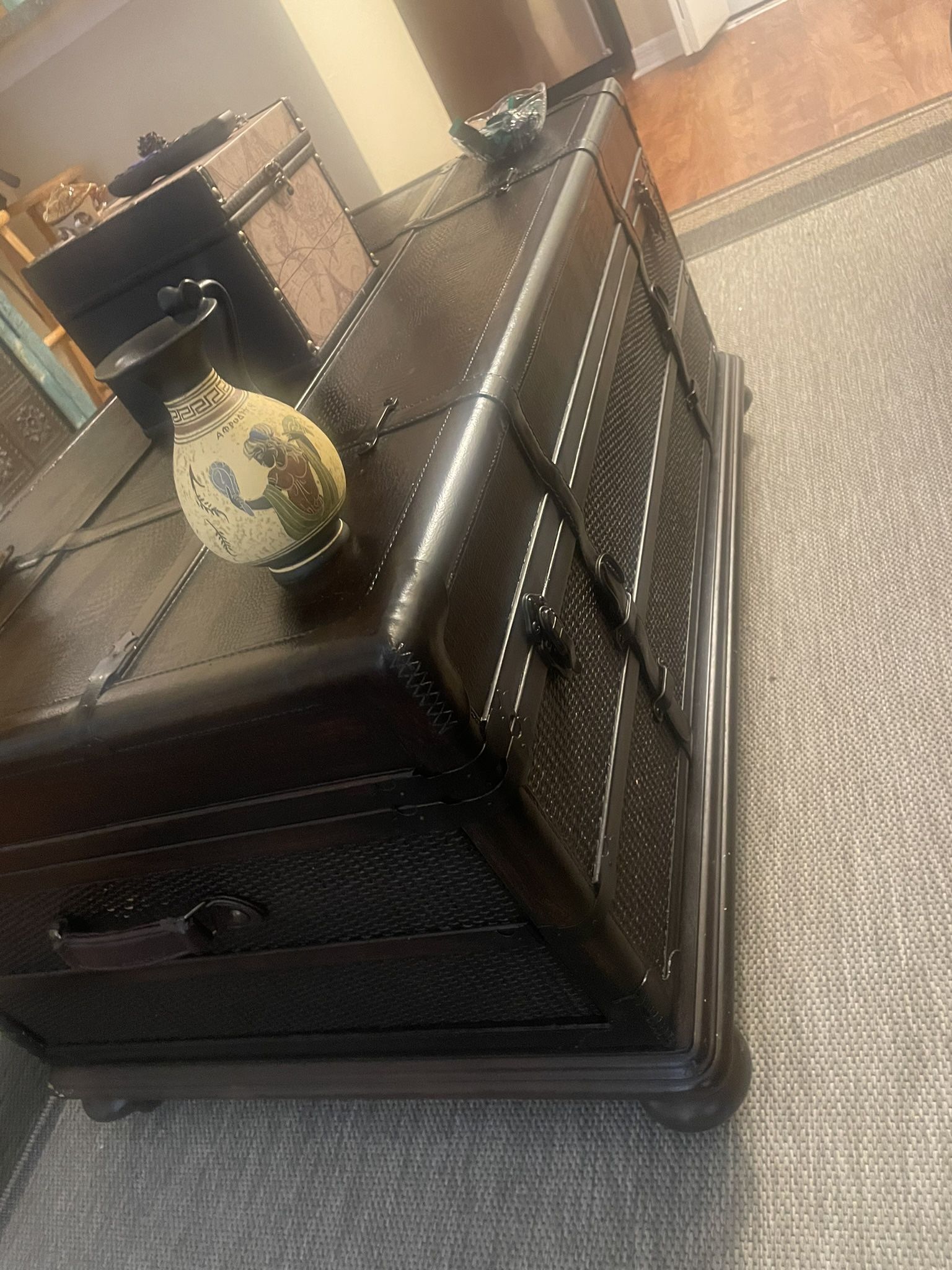 Free Coffee Table With Side Storage 