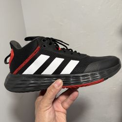 Adidas Tennis Shoes Size 9.5 Men’s 