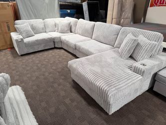 Extra large light gray comfy secitonal