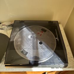 Audio Technica Record Player/recorder With New Slipmat And New Needle 