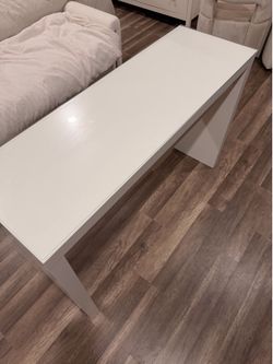 MALM IKEA DESK