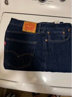 Men’s Levi 469 shorts