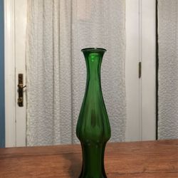 Avon Emerald Green Glass Bud Vase 25