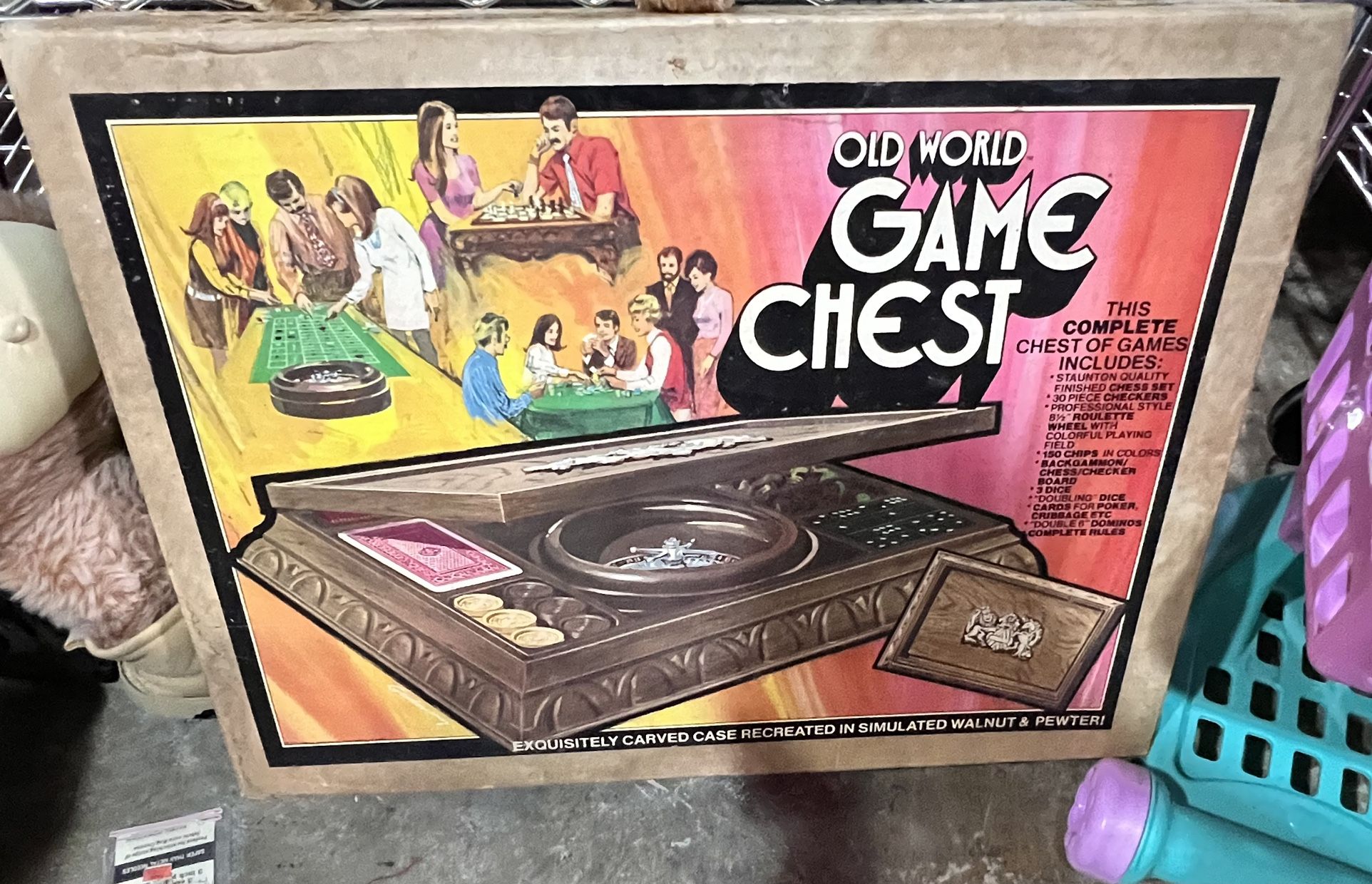 Vintage Old World Game Chest in original box p/u Willow Grove or Jamison PA