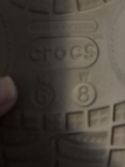 women size 8 crocs