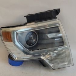 2013/2014  Ford F150 Headlight (Passenger)