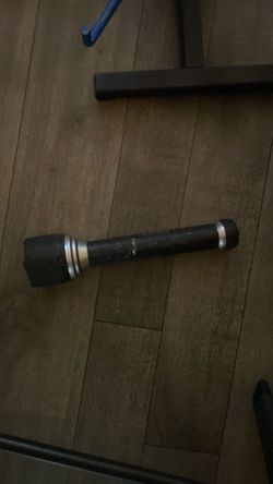 Husky flashlight
