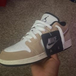 Jordan 1 Low