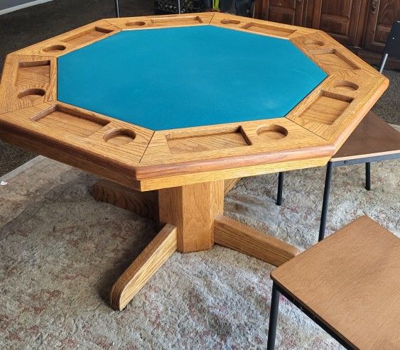 Poker Table