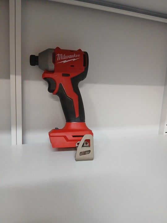 Milwaukee New M18 Brushless Impact Driver