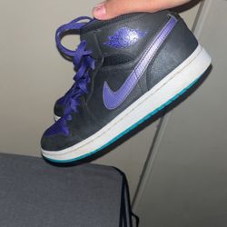Jordan 1 Mid Grape 5/10 