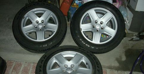 (2)17' dodge wheels and tires
