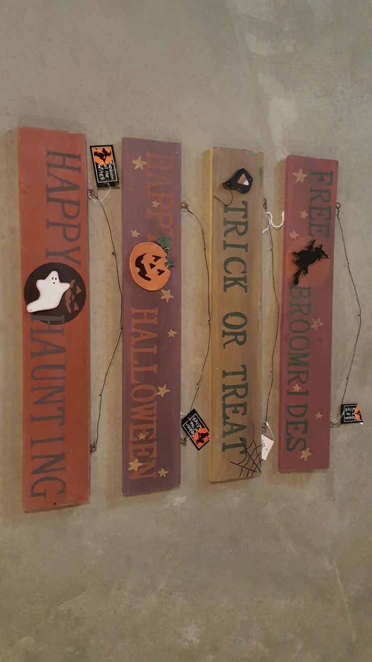 New Halloween signs for decoration